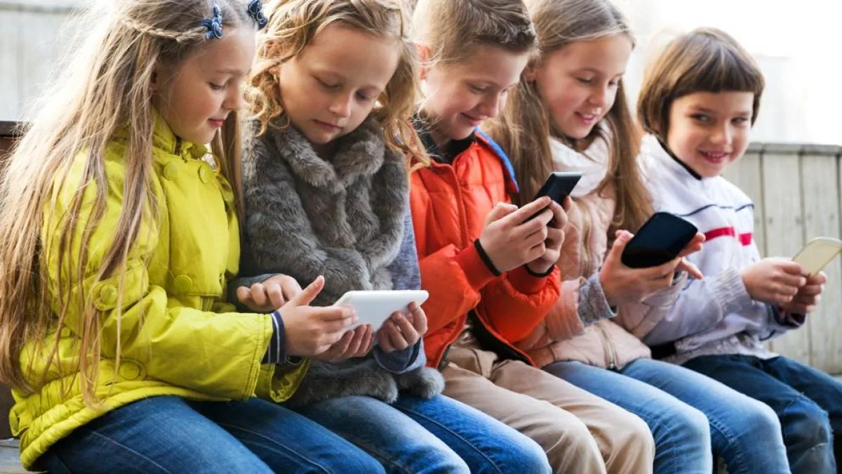 Sin celulares. Estado de California prohibirá los teléfonos en las escuelas