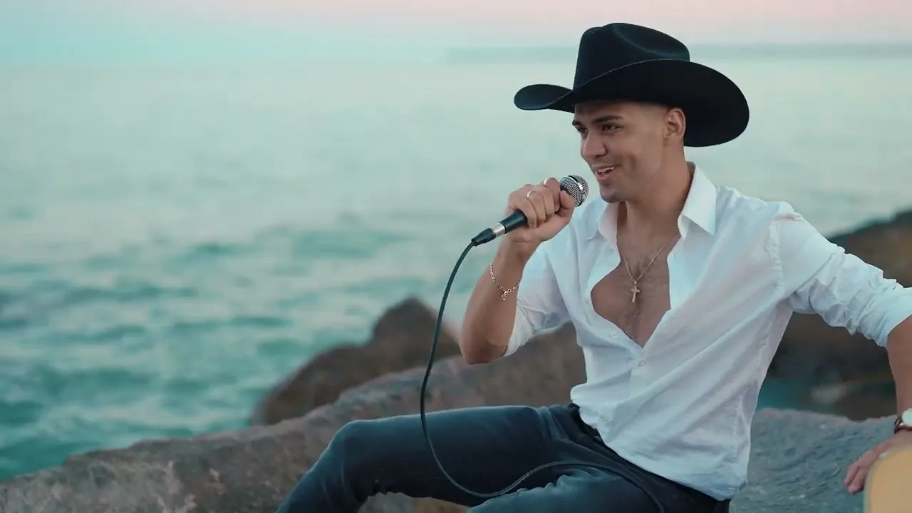 Influencer transmite EN VIVO el asesinato de su familia