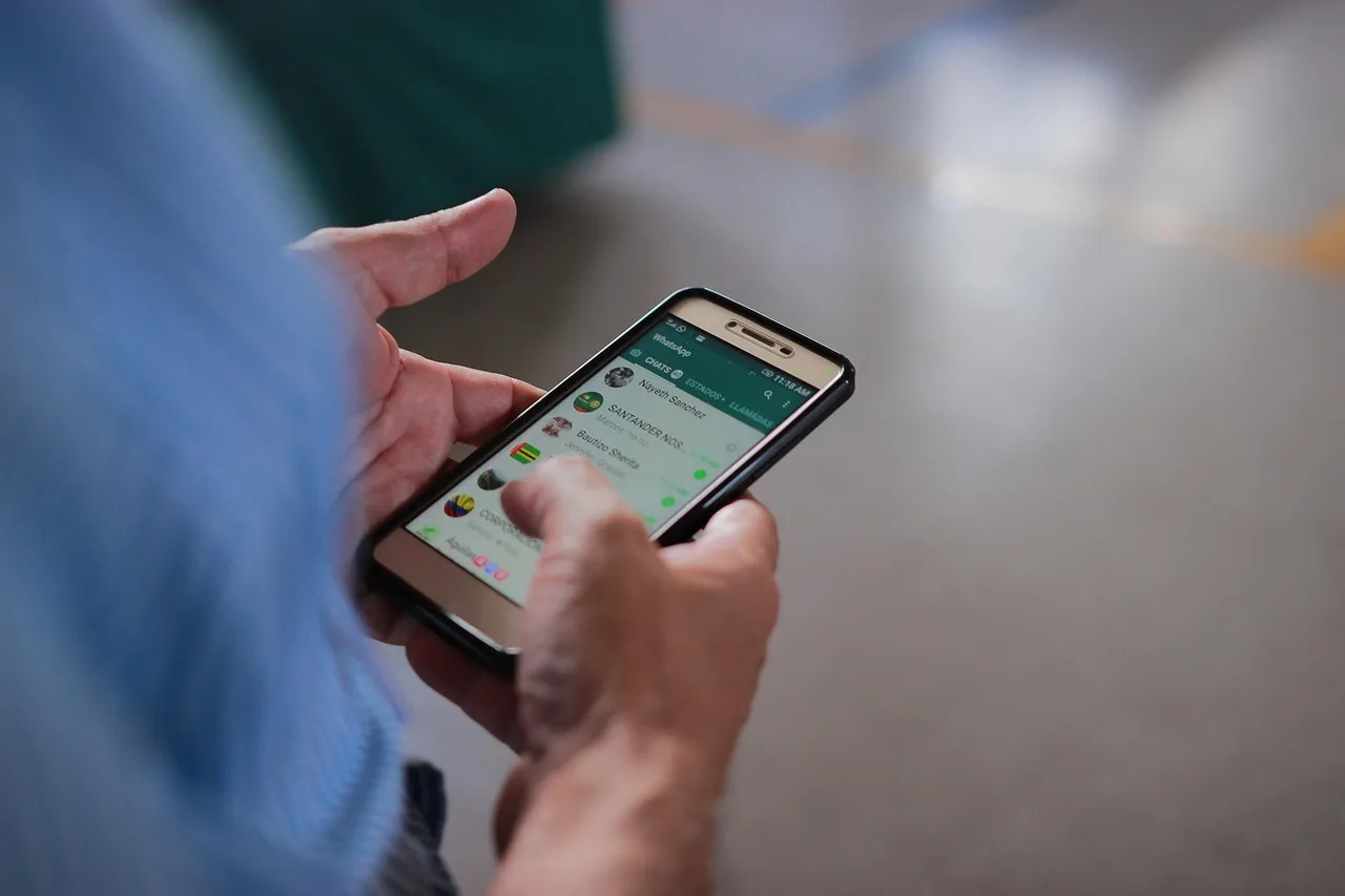 Sigue la Fe en Vivo por Whatsapp