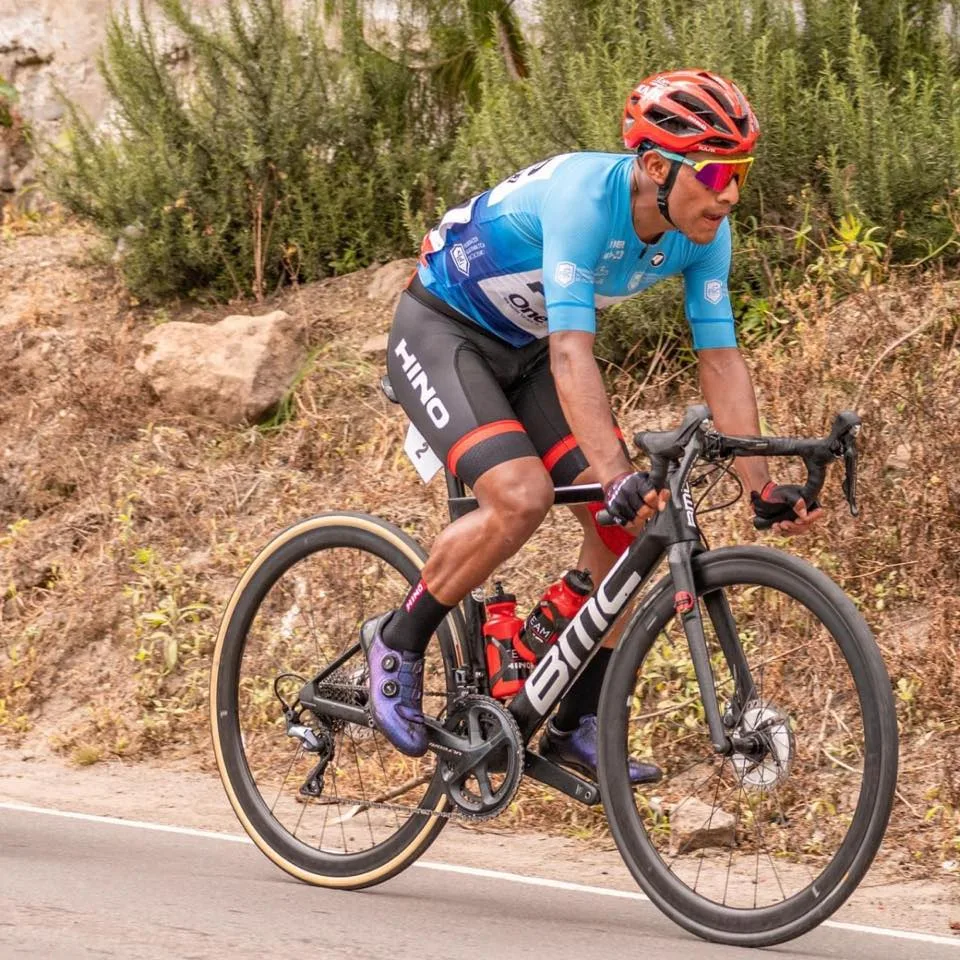 ¡El ciclista  Sergio Chumil dio el «sí»!