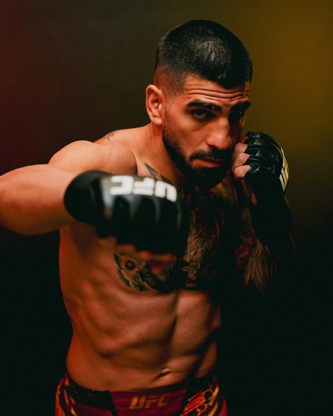 Topuria vs. Oliveira por el título ligero UFC 317 