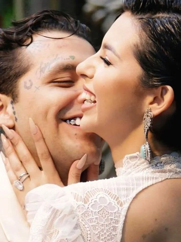 Angela Aguilar y Nodal juegan a popular trend