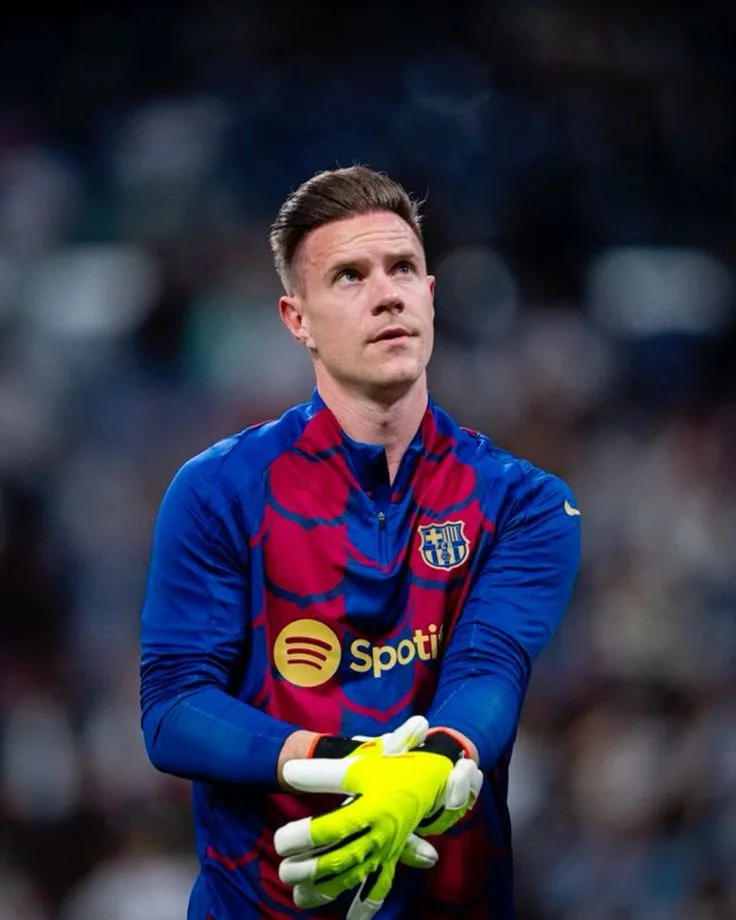 La tensión en el club blaugrana llega a su fin y el jugador recupera la capitanía.