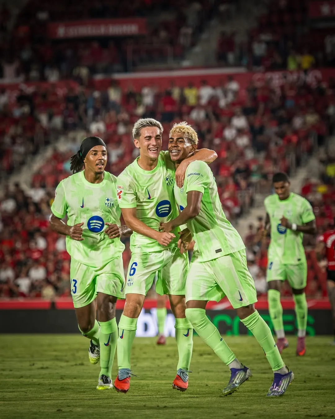 Debut y triunfo: Barcelona golea al Mallorca