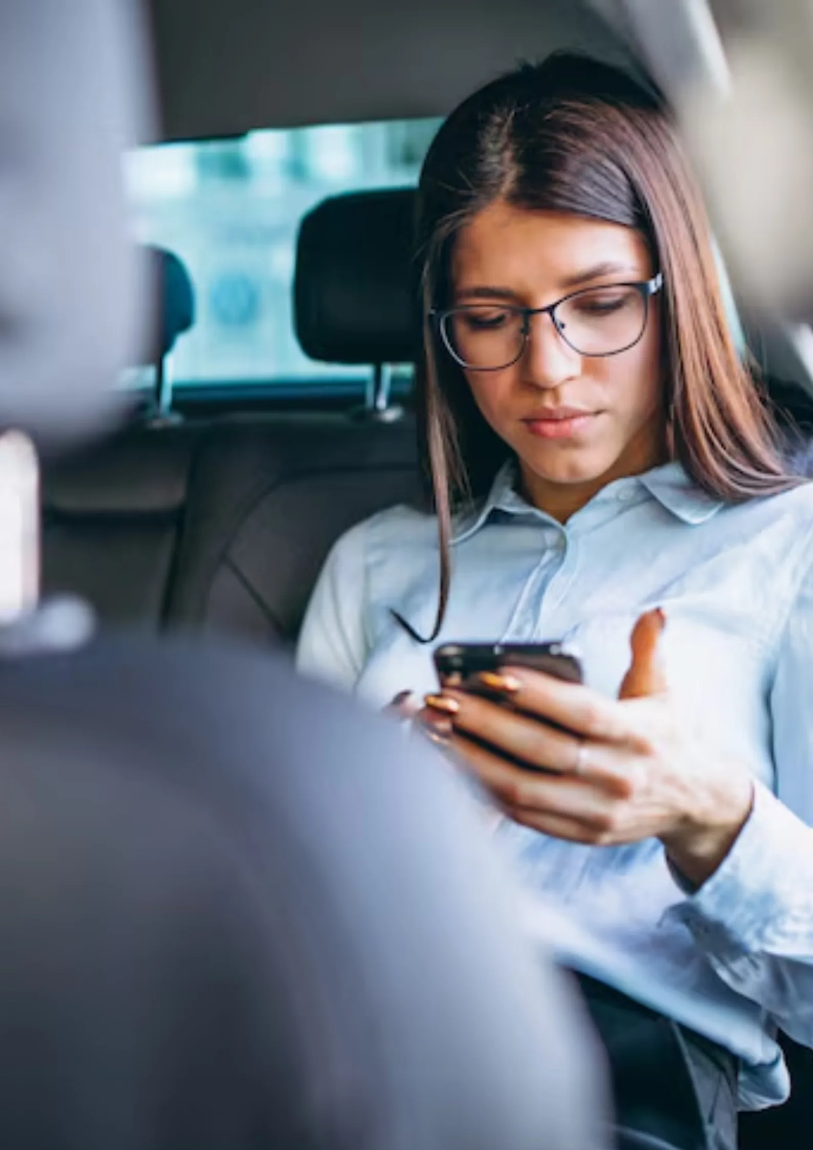 Viajar sola en taxi: 10 claves para moverte con confianza