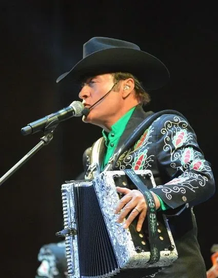 El «Jefe de Jefes » se cae en el escenario