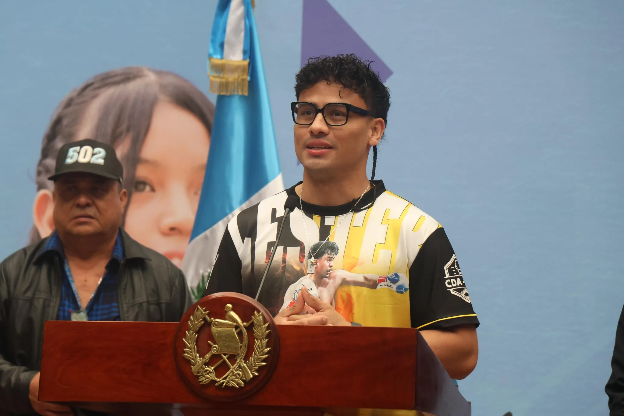 Lester Martínez recibido con honores en el Palacio Nacional
