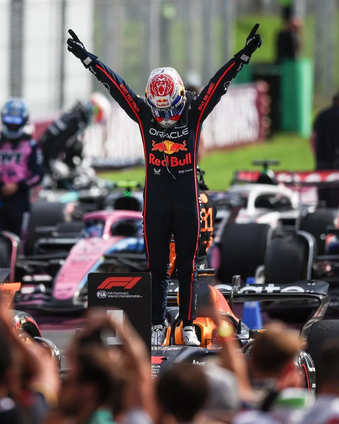 Verstappen desata su furia en Monza y conquista el templo de velocidad