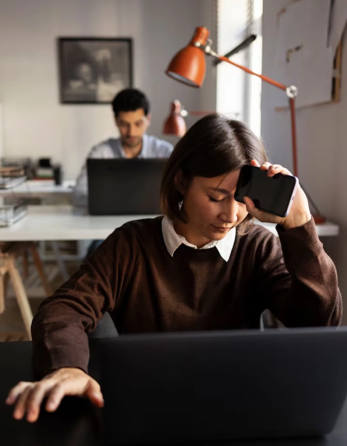 Respira, organiza y avanza: claves para vencer el estrés en la oficina