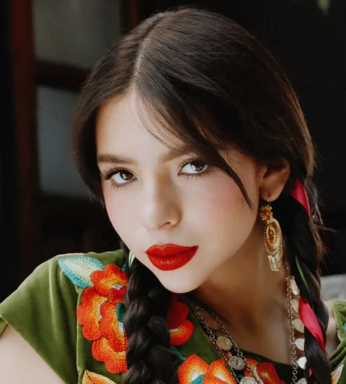 Ángela Aguilar prepararía espacio en su hogar para Inti, la hija de Christian Nodal