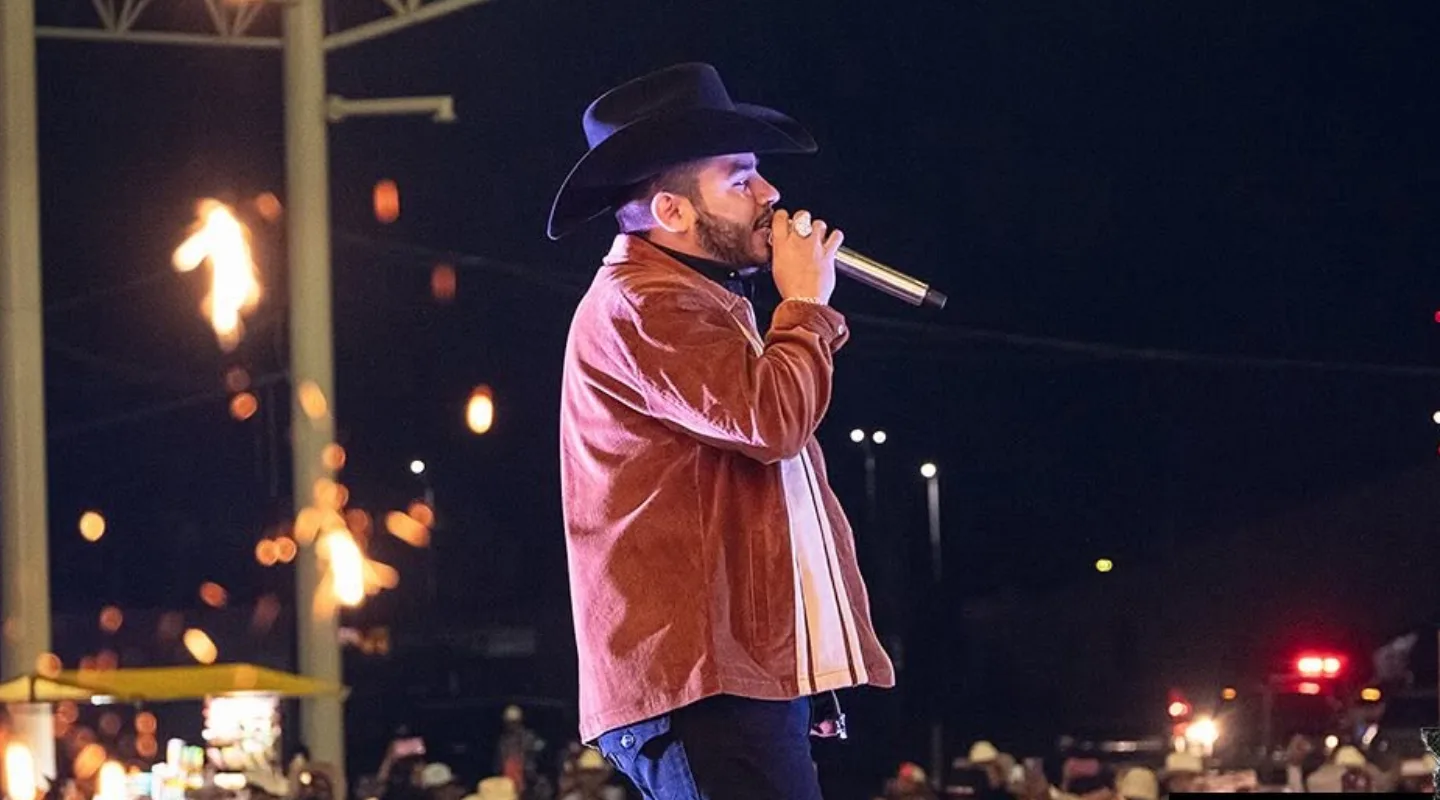 Balacera interrumpe el concierto de Tito Torbellino Jr.