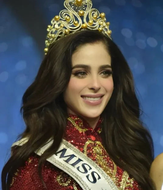 Fátima Bosch, es la Nueva Miss Universo 2025